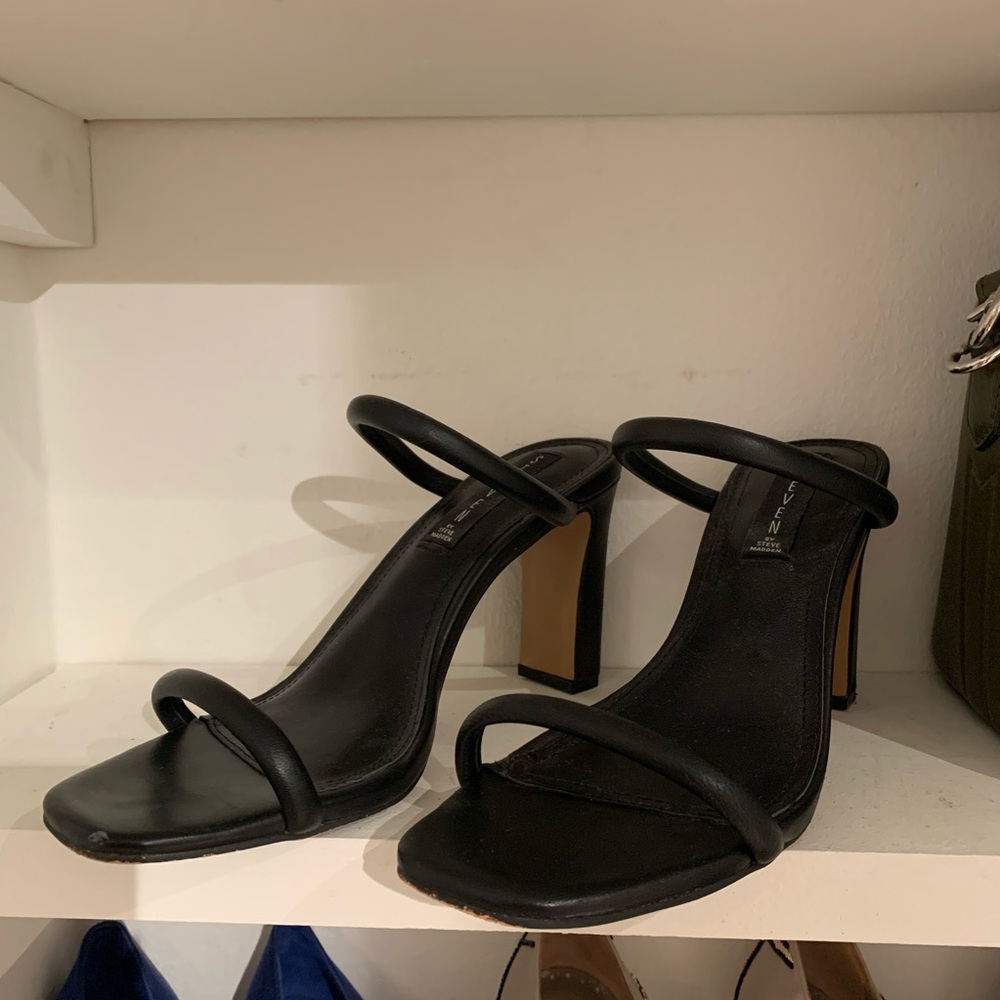 Sandals - Picture 5 of 5